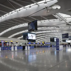 «الاستثمارات العامة» و«أرديان» يستحوذان على 37 % من مطار هيثرو