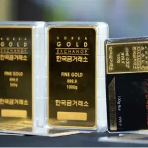 «السبائك تُباع في الشوارع».. إقبال كبير على شراء الذهب في إحدى الدول الآسيوية