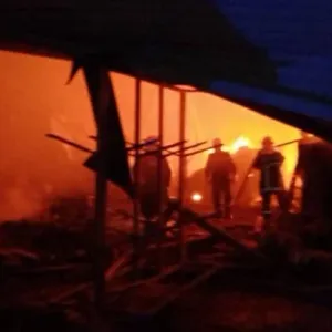 عنابة: إخماد حريق اندلع في مستودع للتخزين بعنابة