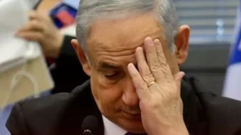 عائلات الأسرى الإسرائيليين مطالبين نتنياهو بصفقة تبادل: لقد سئمنا