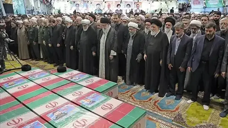 إقامة صلاة الجنازة على رئيسي وعبداللهيان في طهران
