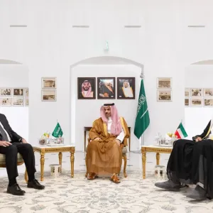 وزير الخارجية السعودي يبحث القضايا المشتركة مع نظيريه العراقي والكويتي