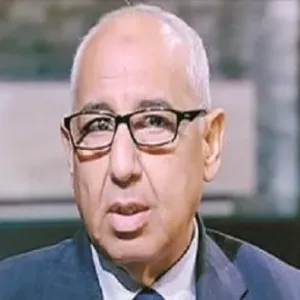 رئيس شعبة الأدوية بالغرفة التجارية المصرية لـ CNBC عربية: شركات أدوية تقدمت بطلبات لهيئة الدواء لزيادة نحو 700 صنف