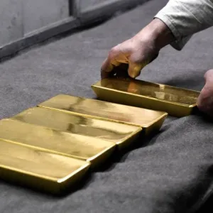 الذهب يتراجع مع انحسار آمال خفض الفائدة الأميركية