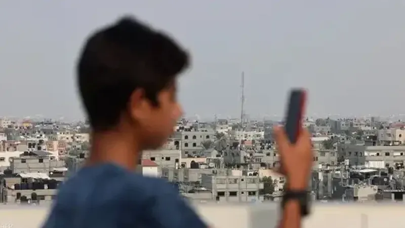 عودة خدمات الإنترنت الثابت في وسط وجنوب قطاع غزة