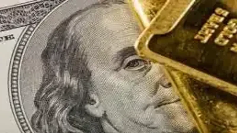 الدولار يستقر والذهب يتراجع