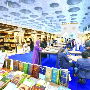 سور الأزبكية يستقطب جمهور معرض الدوحة الكتاب بكنوزه التاريخية