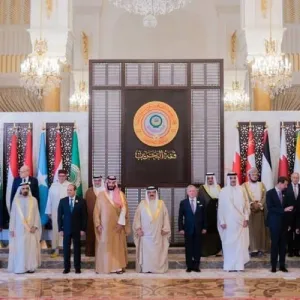 السّيد أسعد بن طارق يترأس وفد سلطنة عُمان في القمة العربية الـ 33 بالمنامة