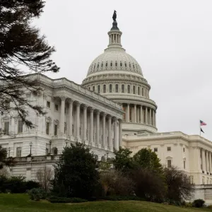 بقيمة 95 مليار دولار.. مجلس الشيوخ الأميركي يصوت لصالح حزمة مساعدات لأوكرانيا وإسرائيل وتايوان