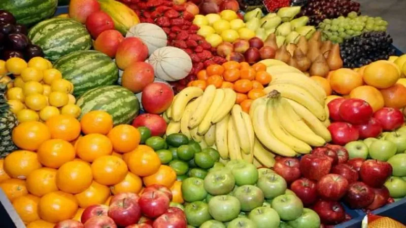 نوع من الفاكهة تناوله على معدة فارغة يعزز صحتك.. «كنز صحي»