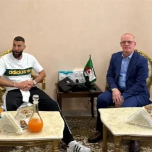 فيديو.. بنزيما يزور الجزائر للمرة الأولى