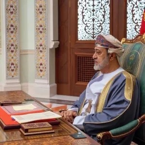 سلطان عمان يبارك العيد لملك المغرب