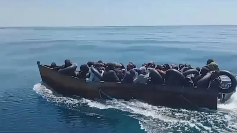 غرق وفقدان العشرات من المهاجرين قبالة سواحل تونس وجيبوتي