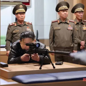 زعيم كوريا الشمالية يدعو إلى «تغيير تاريخي» في الاستعدادات للحرب