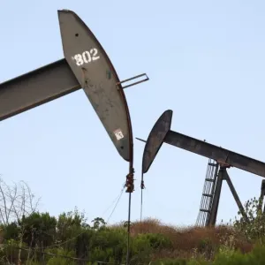 مسح "بلومبرغ": إنتاج أوبك النفطي في مايو يستقر للشهر الثالث