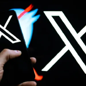 منصة "X" تفرض رسوما للحصول على حق النشر