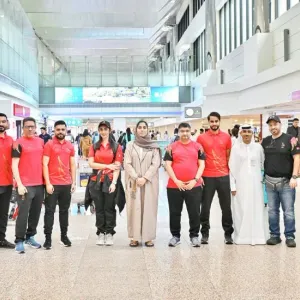 البعثة البحرينية تصل الإمارات بمشاركة 196 رياضيا ورياضية