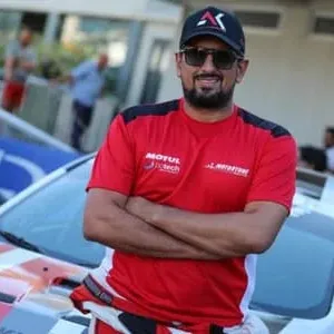 أحمد خالد سيقود سيارة "الرالي ٣" الأولى من نوعها في المنطقة