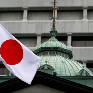 بنك اليابان يبقي على أسعار الفائدة دون تغيير.. وتراجع الين يعقد المشهد