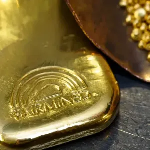 الذهب عند أدنى مستوى في أكثر من أسبوع بعد محضر الفيدرالي