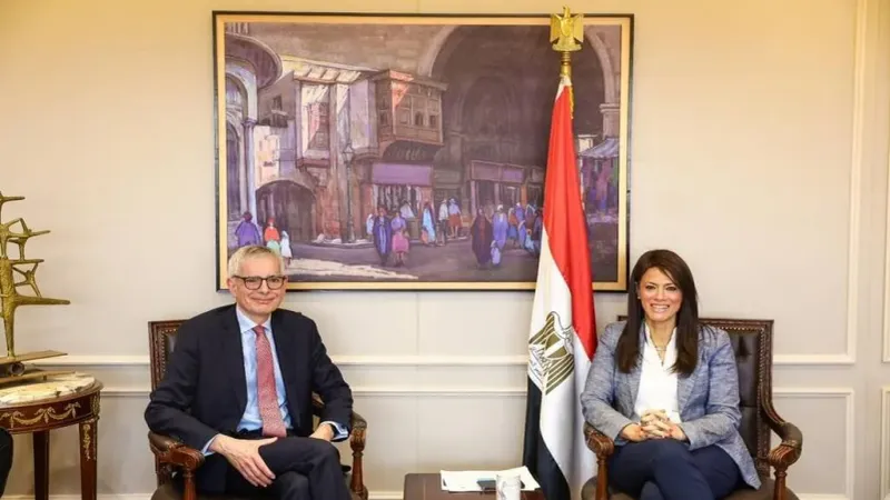 مصر تُناقش آفاق التعاون مع وكالة تمويل الصادرات البريطانية لتمكين القطاع الخاص