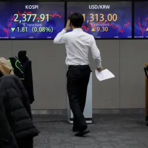 كوريا الجنوبية تبقي الحظر على عمليات البيع المكشوف للأسهم