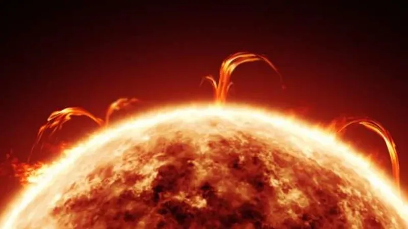 أكبر من الشمس بـ11 مرة.. ماذا سيفعل اقتران نجم السنبلة مع القمر في السماء؟
