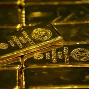 الذهب يتراجع مع ترقب نتائج اجتماع الفيدرالي وبيانات التضخم