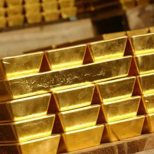 الذهب يصعد وسط آمال بخفض الفائدة