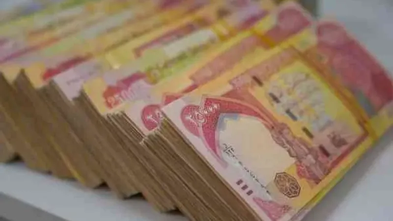 المالية النيابية تحمل الحكومة مسؤولية توقف الصرف في الوزارات