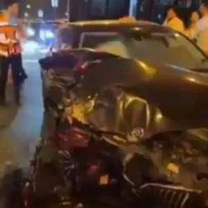 فيديو: سيارة وزير إسرائيلي آخر تتعرض لحادث خطير وإصابة والده
