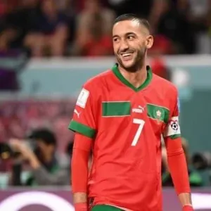 بعد مشاركته مع المنتخب المغربي.. حكيم زياش يغيب عن غلطة سراي أسبوعين