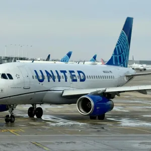 نتائج شركة United Airlines تتجاوز التوقعات رغم خسارة 200 مليون دولار بسبب بوينغ