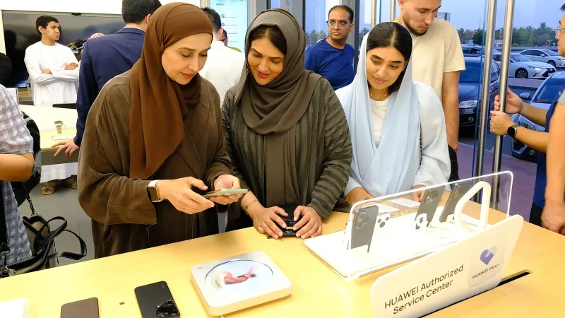 "هواوي" تفتتح مركز خدمة جديد في دبي