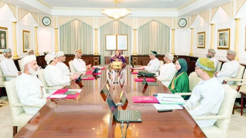 مجلس جامعة السلطان قابوس يعتمد إعادة هيكلة برنامج آداب اللغة الإنجليزية