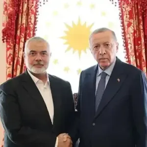أردوغان يعقد لقاء مغلق مع هنية
