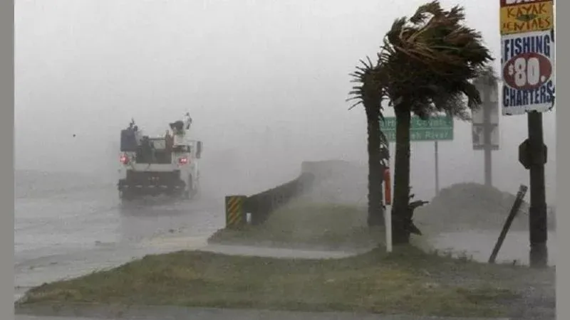 “بيريل”…إعصار “كارثي محتمل” من الفئة الخامسة يضرب منطقة الكاريبي ويهدد جامايكا