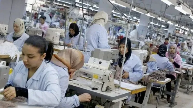 تونس : الزيادة في أجور العاملين في قطاع النسيج والملابس