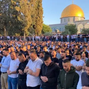 45 ألف فلسطيني يؤدون صلاة الجمعة في المسجد الأقصى المبارك