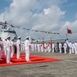 مناورات بحرية مشتركة بين الصين وروسيا بعد أيام من قمة الناتو