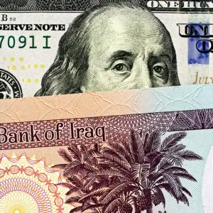 مجلس الوزراء العراقي يكشف مخاطر تعويم الدينار