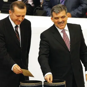 هل يعود عبد الله غل إلى الساحة السياسية في تركيا؟