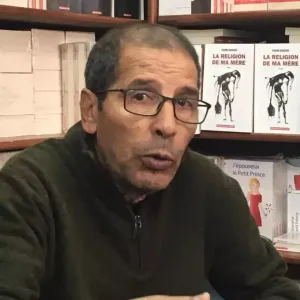 رحيل أحمد زيتوني كاتب روايتين حول الموت