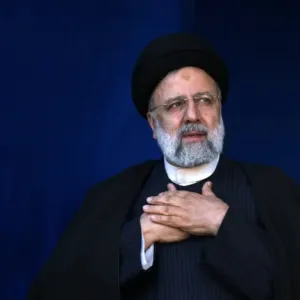 تكليف وفدًا رفيع المستوى بالتحقيق في أسباب تحطم مروحية الرئيس الإيراني