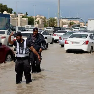 شرطة أبوظبي تواصل جهودها للتعامل مع الأحوال الجوية المتقلبة بالتعاون مع الجهات المحلية