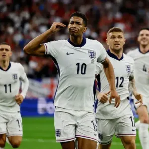 فوز بشق الأنفس لإنجلترا برأسية بيلينغهام أمام صربيا في كأس أوروبا