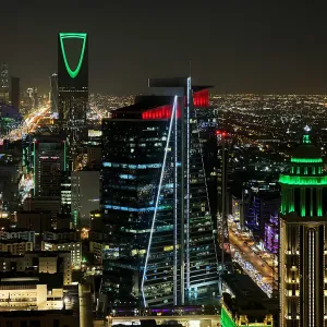السعودية ستعلن "فرصة ذهبية" للمستثمرين قريبا