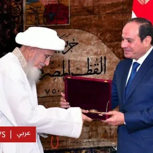 البهرة: من هو سلطان الطائفة الذي شارك في افتتاح مسجد السيدة زينب بالقاهرة؟ - BBC News عربي