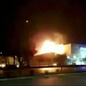 انفجارات في أصفهان وتقارير عن هجوم إسرائيلي