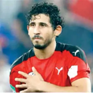 أحمد حجازي يغادر معسكر منتخب مصر ويعود إلى السعودية